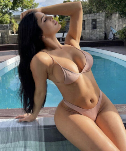Shangri-La Escort Service | 9582232329 VIP Call Girls in Connaught Place