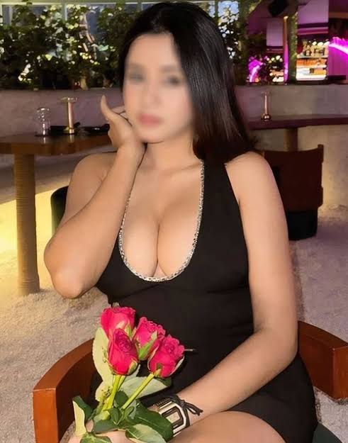 9958560360 , Call Girls in Laxmi Nagar (Delhi) Escorts Services